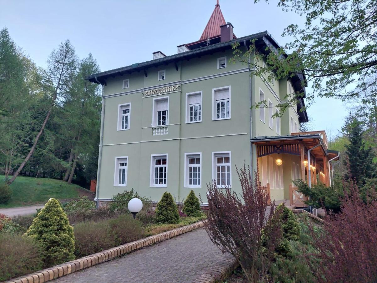 Szwajcarka Willa Z Sauna I Jacuzzi Kudowa-Zdrój Exteriér fotografie