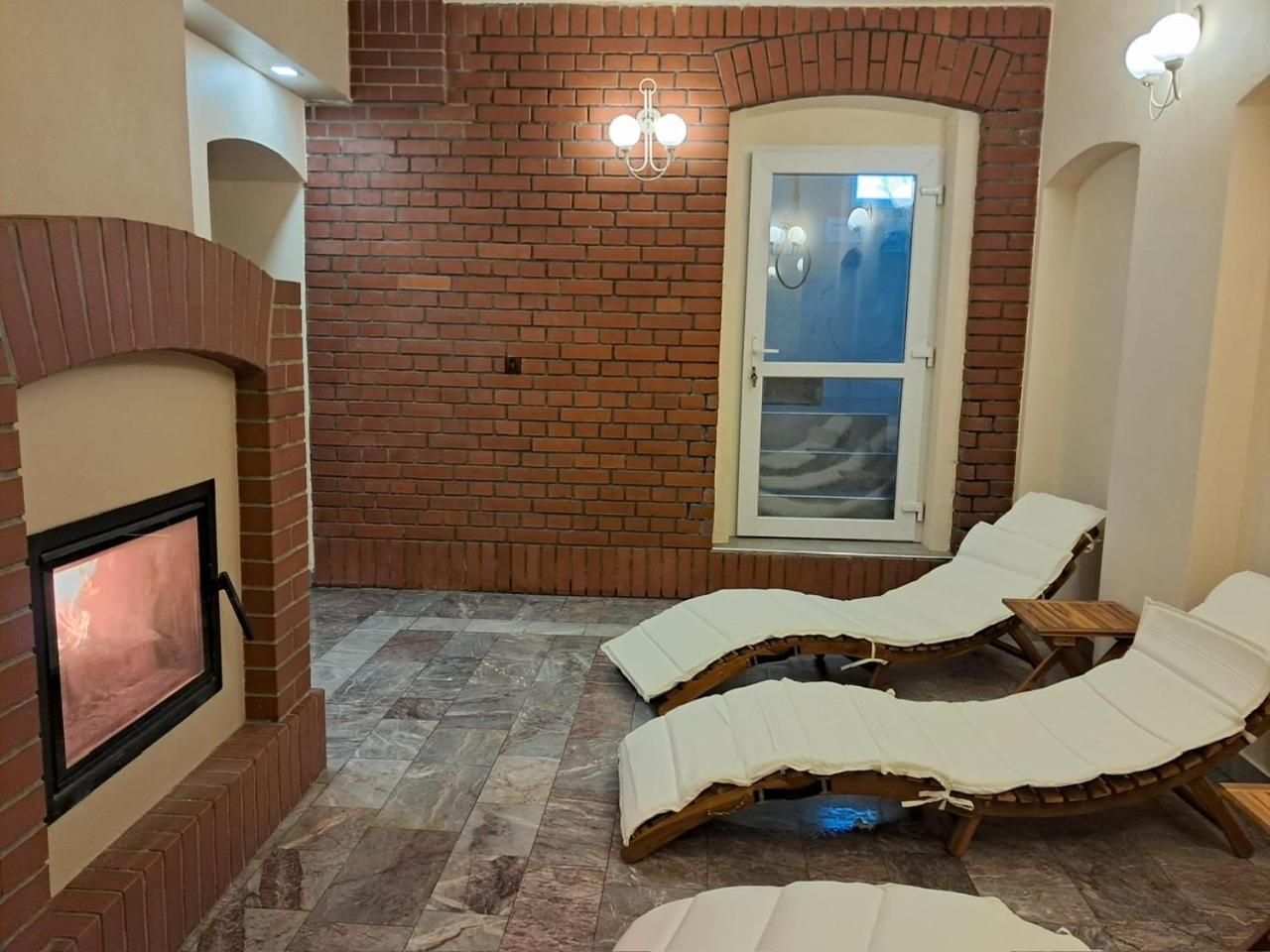 Szwajcarka Willa Z Sauna I Jacuzzi Kudowa-Zdrój Exteriér fotografie