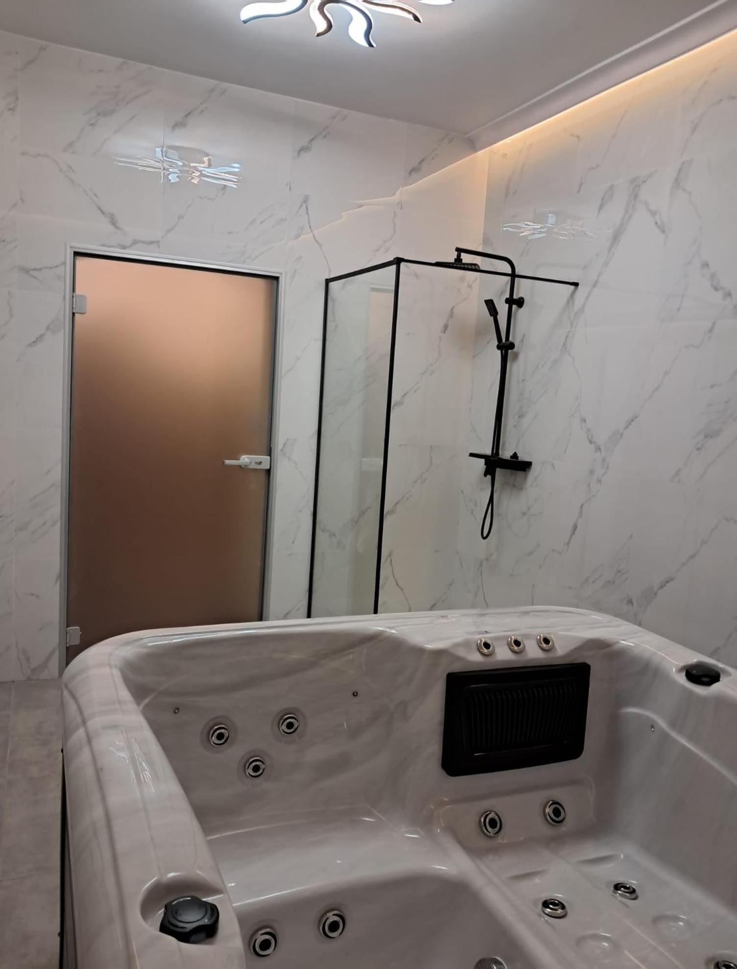 Szwajcarka Willa Z Sauna I Jacuzzi Kudowa-Zdrój Exteriér fotografie