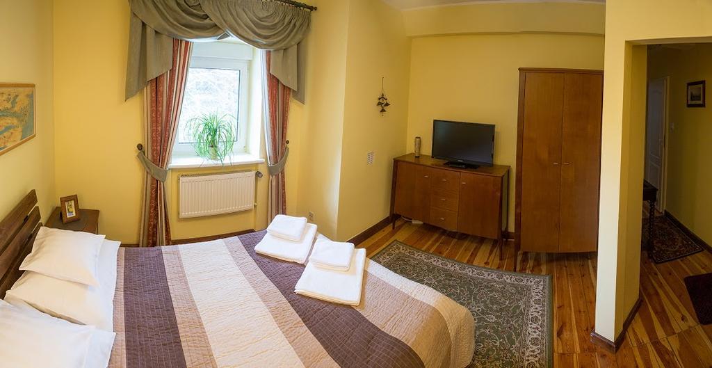 Szwajcarka Willa Z Sauna I Jacuzzi Kudowa-Zdrój Exteriér fotografie